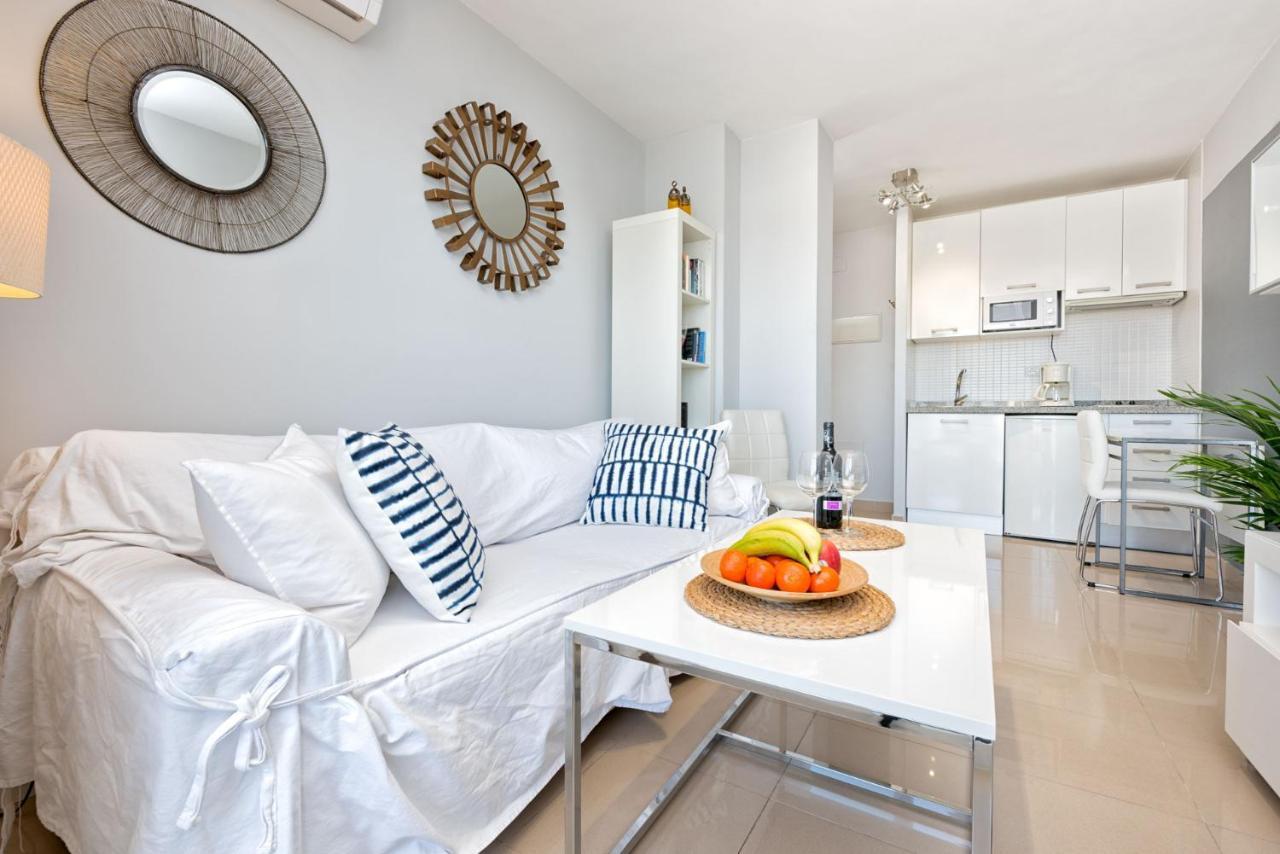 Susana Beach Apartment In Malaga By Solaga Holiday Homes Exterior foto